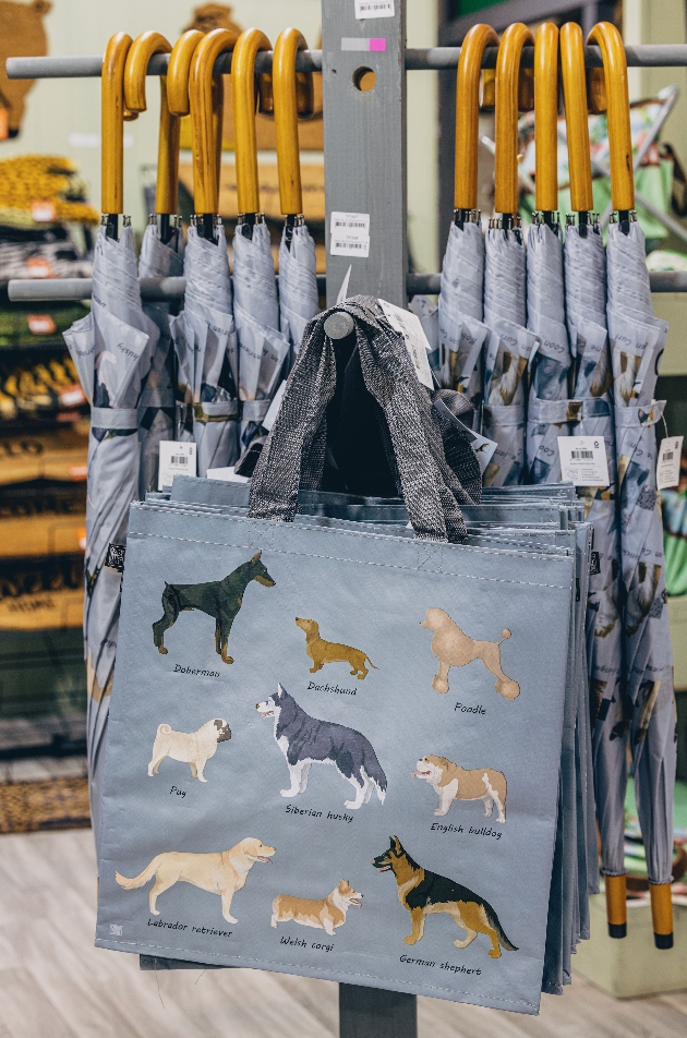 shopper bags with dogs on