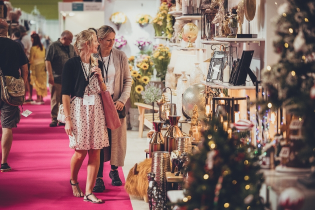 aisle of exhibition hall with home decor products